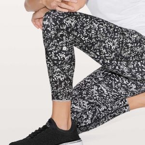 Lululemon Tight Stuff Tight II *25"